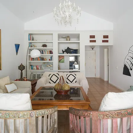 Lola - Vipvipvillas Villa