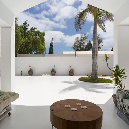 Lola - Vipvipvillas *