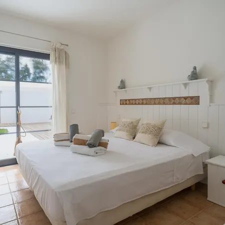 Lola - Vipvipvillas *