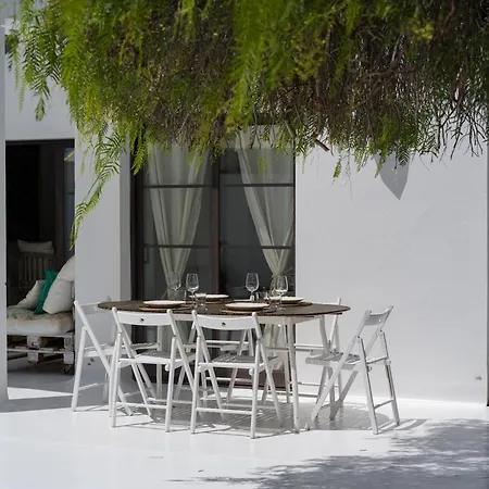 Lola - Vipvipvillas * Costa Teguise