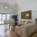 Villa Lola - Vipvipvillas *