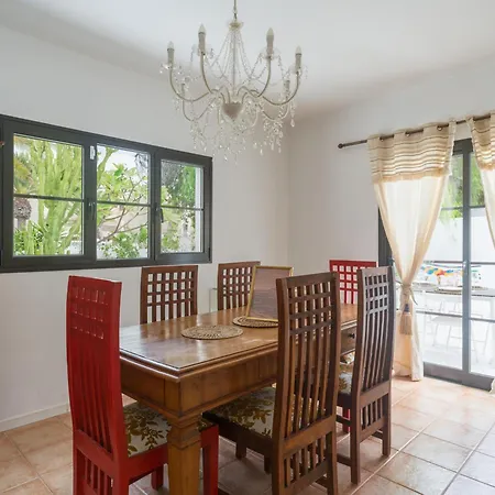 Lola - Vipvipvillas Villa