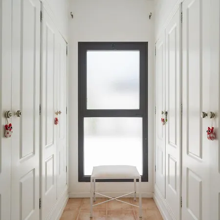 Lola - Vipvipvillas Costa Teguise