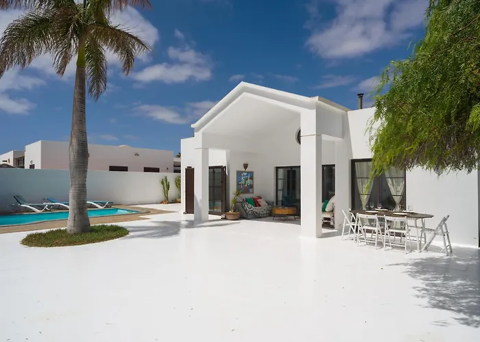 Lola - Vipvipvillas *