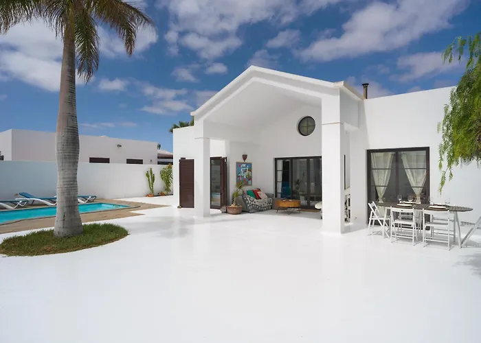 Lola - Vipvipvillas