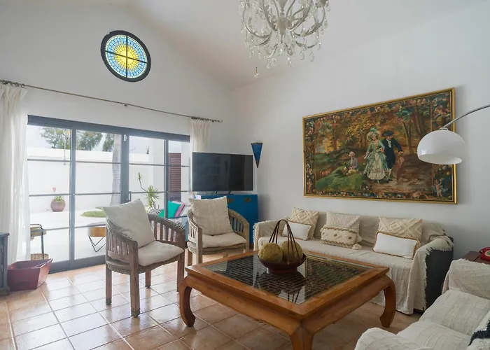 Lola - Vipvipvillas * Costa Teguise