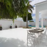 Villa Lola - Vipvipvillas