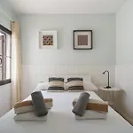 Lola - Vipvipvillas