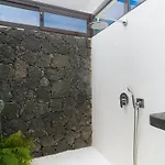 Lola - Vipvipvillas * Costa Teguise