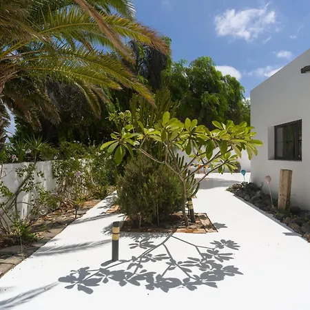 Lola - Vipvipvillas